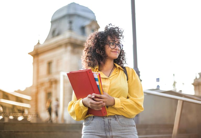 Sabías-que-existen-becas-adaptadas-a-una-personalidad-uniendo-culturas