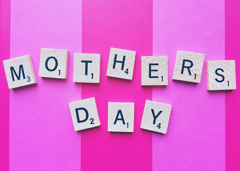 Mamá